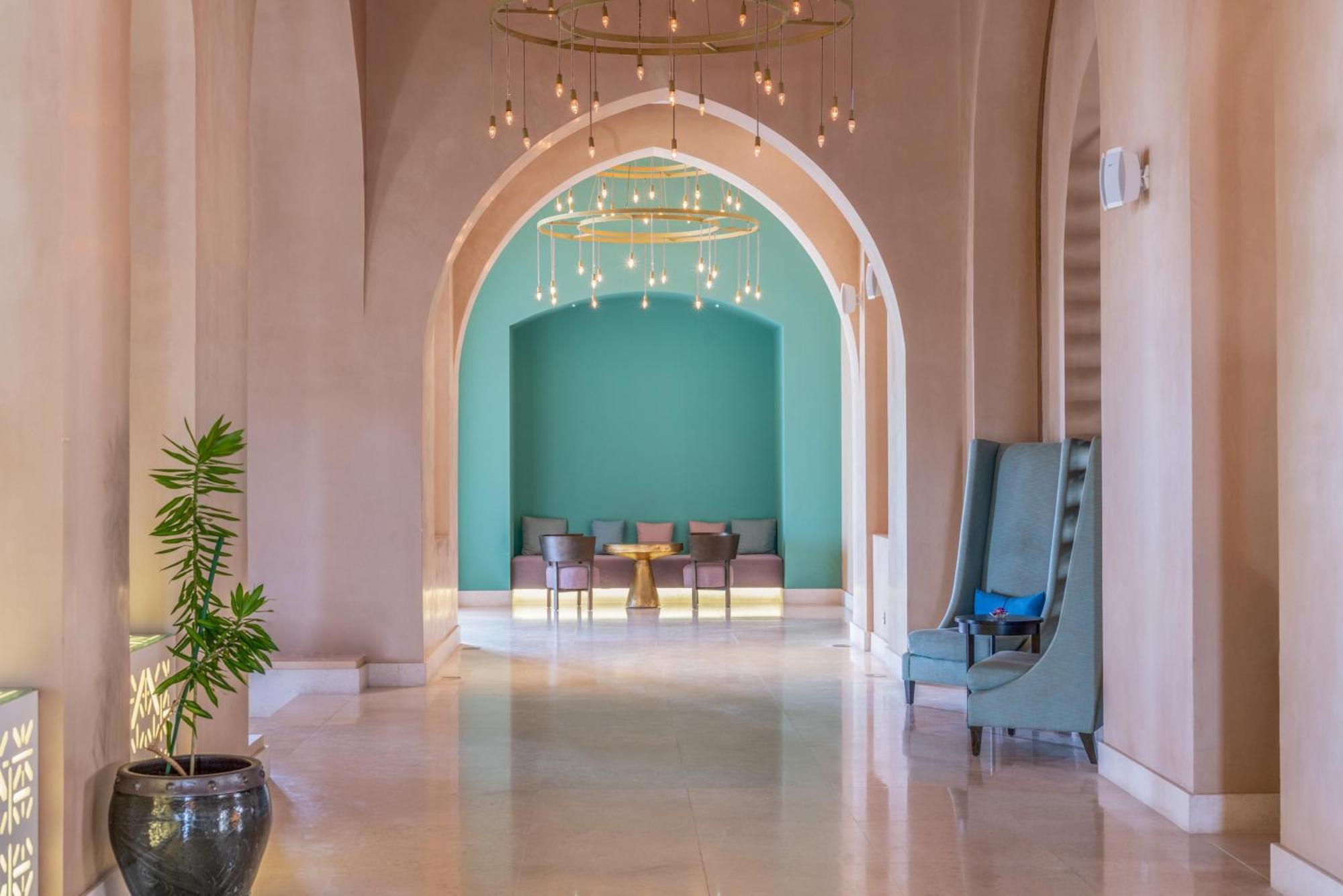 Salalah Rotana Resort Eksteriør bilde The interior of the hotel
