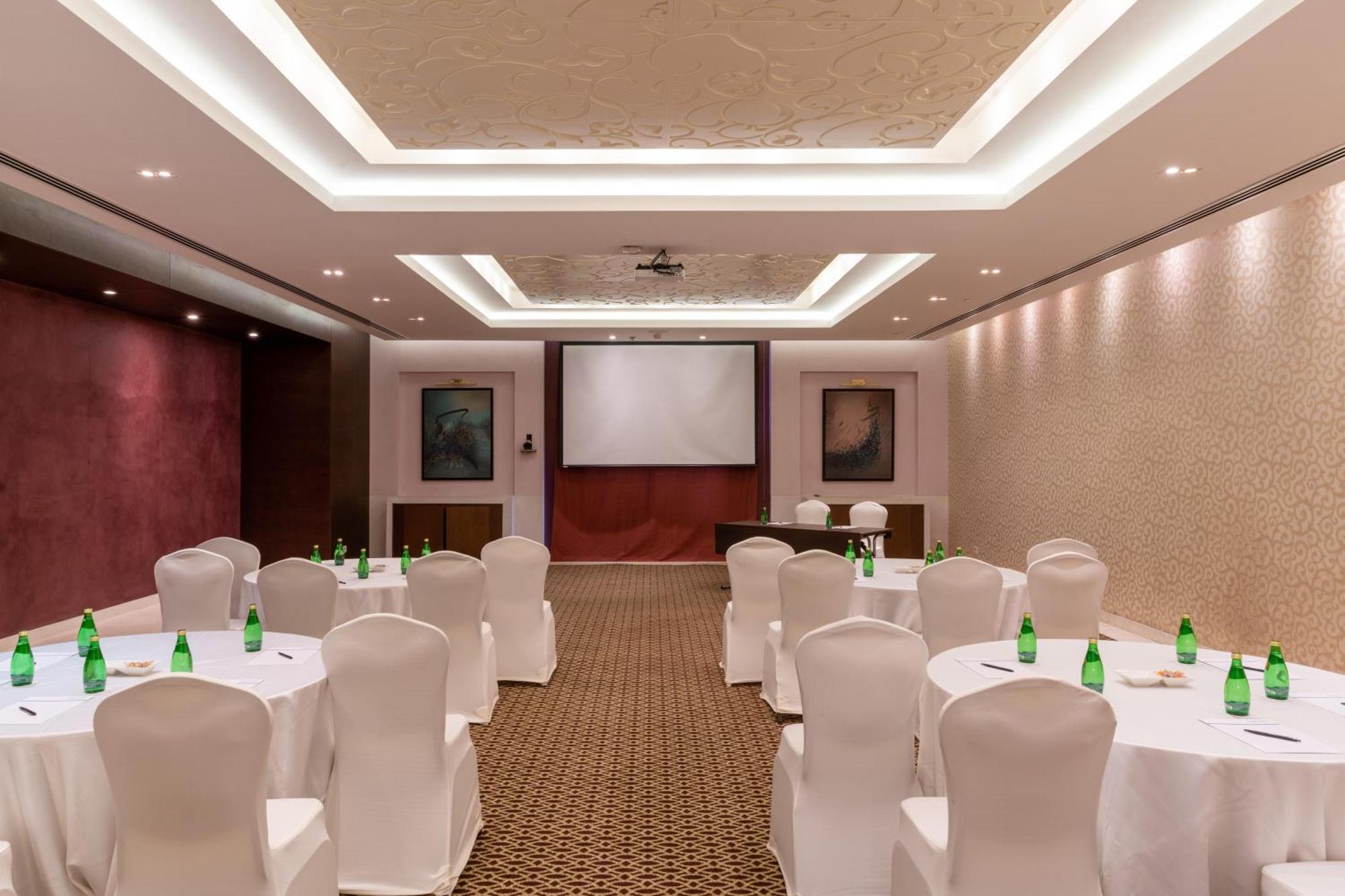 Salalah Rotana Resort Eksteriør bilde Meeting room
